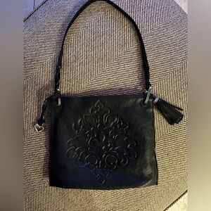 Brighton Leather Embossed Shoulder Leather Bag F146182 Zip Closure Black Classic